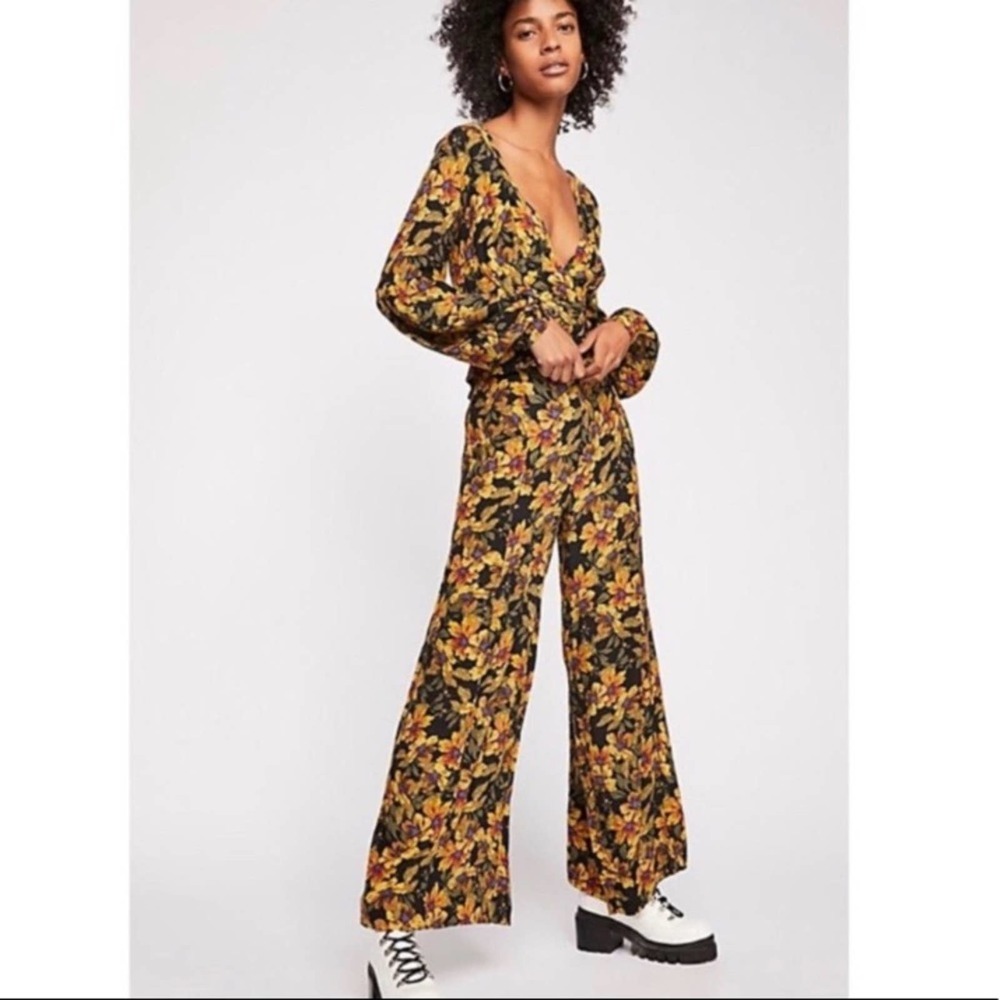 FREE PEOPLE Love Letter Sunflower 2pc Set V Neck Top Pants Size 2